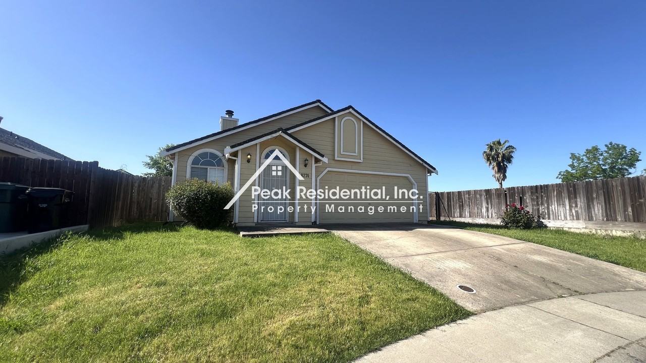 8274 Golden Park Ct - Photo 3 of 24