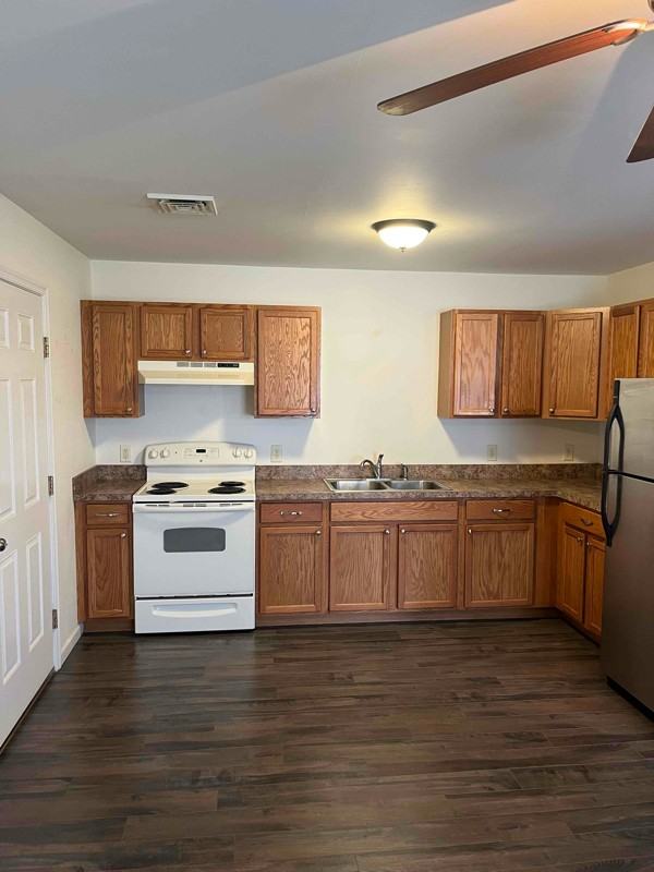 404 N Enola Dr #404B - Photo 2 of 6