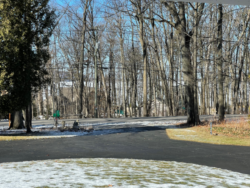 4158 Bay Shore Dr - Photo 3 of 10