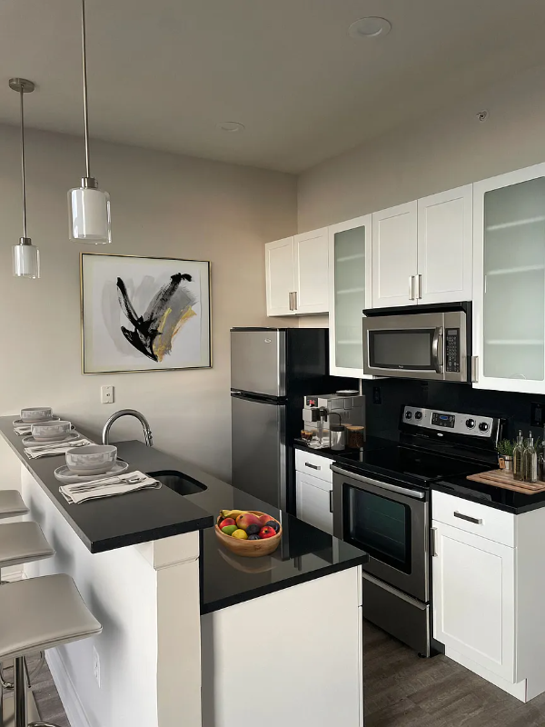 1833 Lombard St #1 - Photo 6 of 12