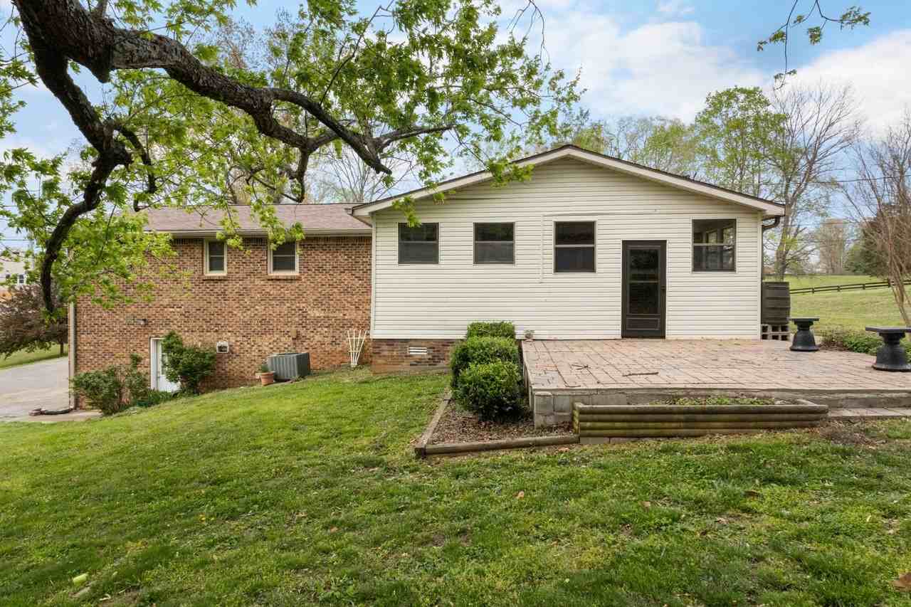 2560 Memorial Drive Ext - Photo 4 of 34