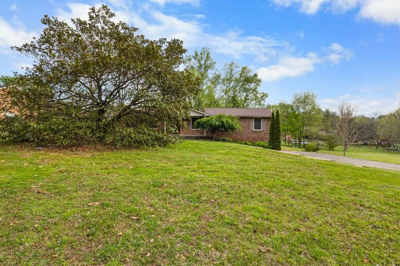 2560 Memorial Drive Ext - Photo 7 of 34