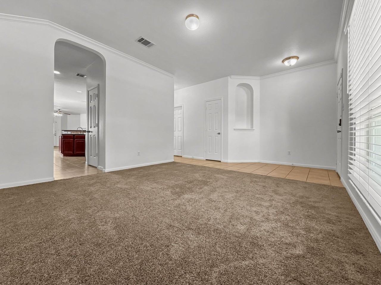 5701 Calcstone Dr - Photo 4 of 18