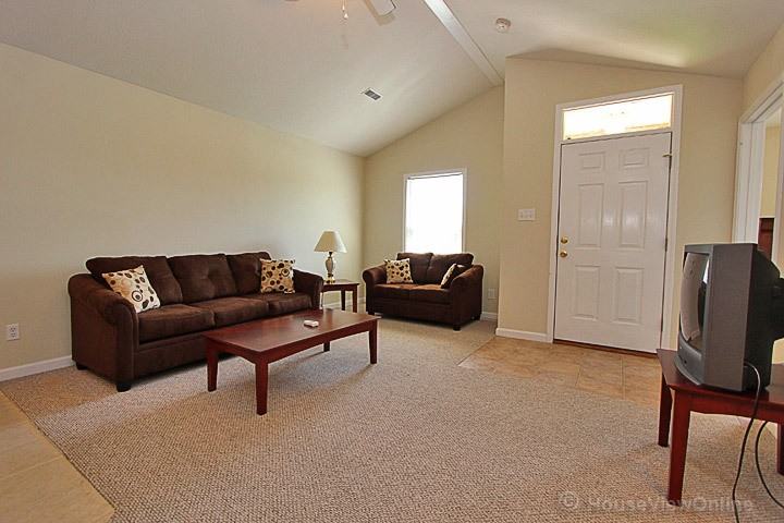 2966 Shamrock Ct - Photo 4 of 15