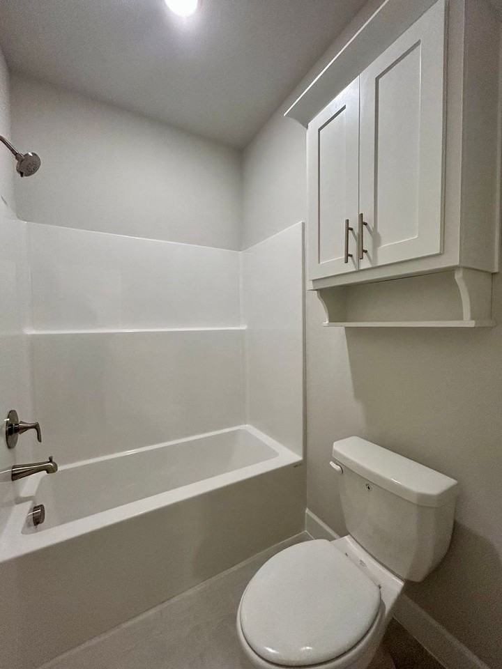 1900 Charles Street - Photo 7 of 23