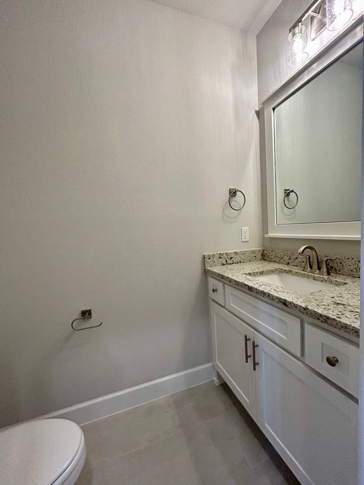 1900 Charles Street - Photo 3 of 23