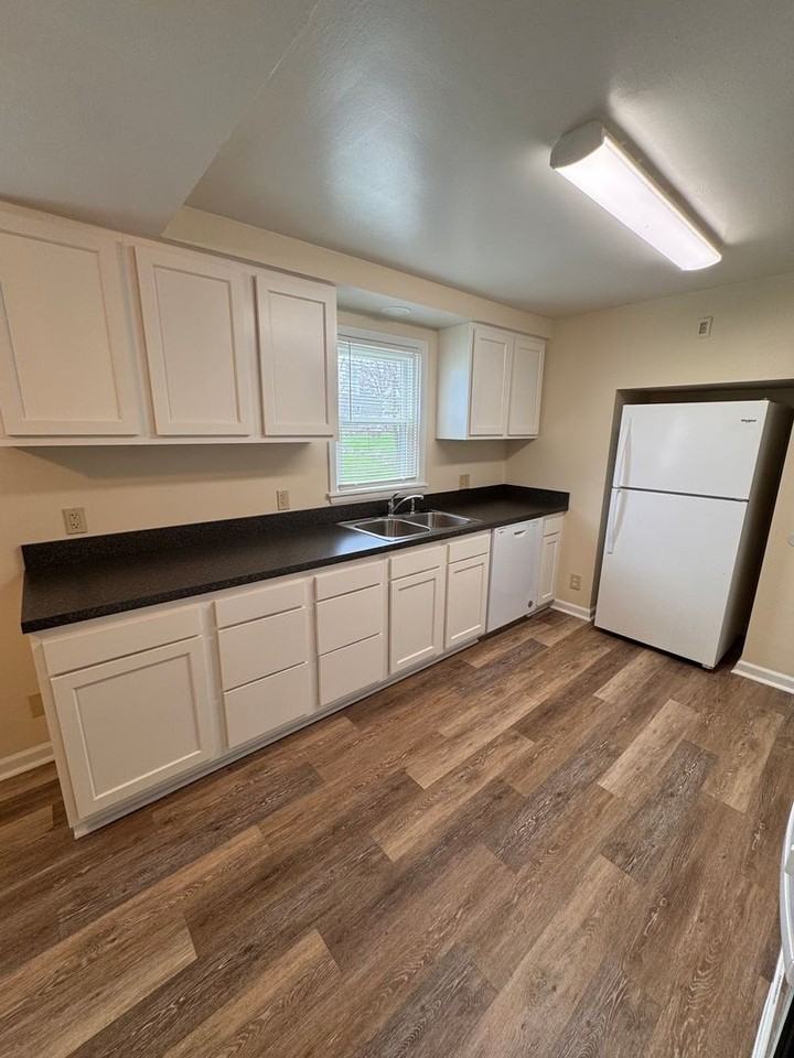 3881 Burkey Rd - Photo 4 of 24