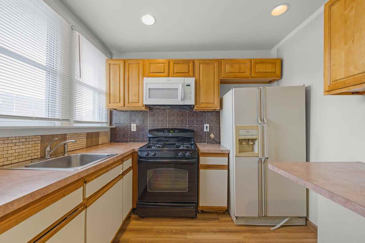 1934 Dallas St - Photo 6 of 17
