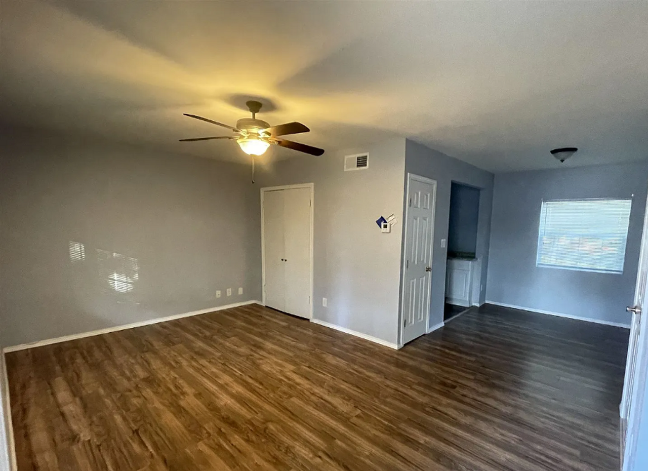 2300 W Hickory St - Photo 2 of 33