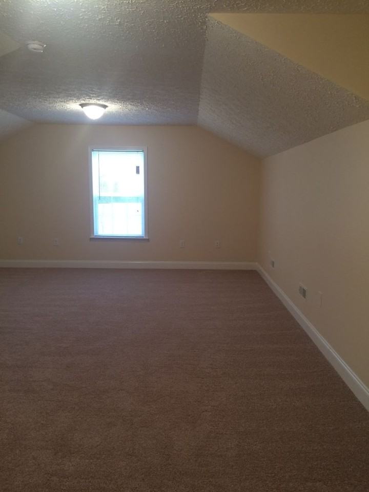 Kensington Court - Photo 3 of 3