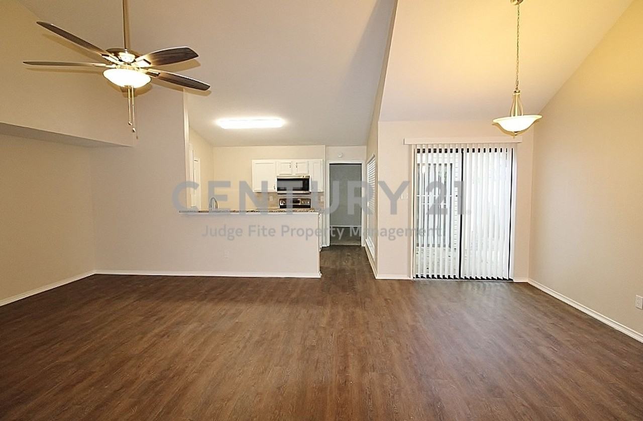 436 Pogue St - Photo 3 of 11