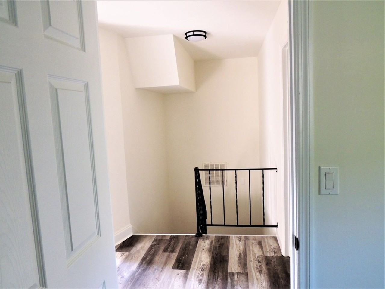 738 Sylvan Ave - Photo 7 of 20