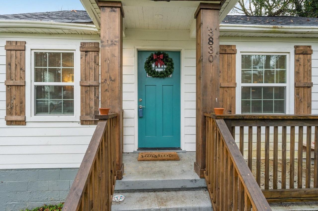 3830 Kingwood Cir - Photo 2 of 19