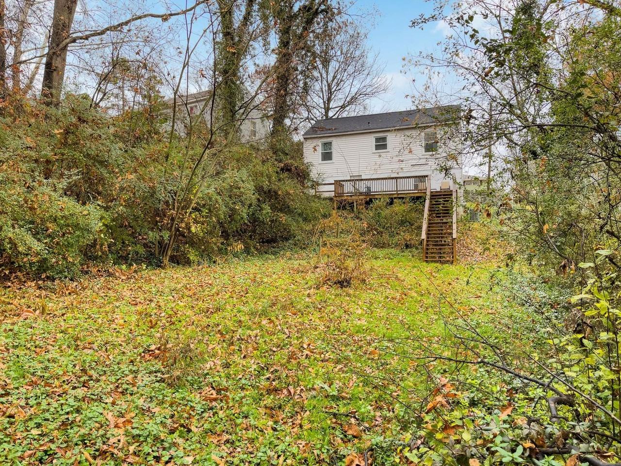 3830 Kingwood Cir - Photo 4 of 19