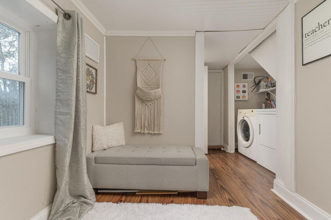 3830 Kingwood Cir - Photo 6 of 19