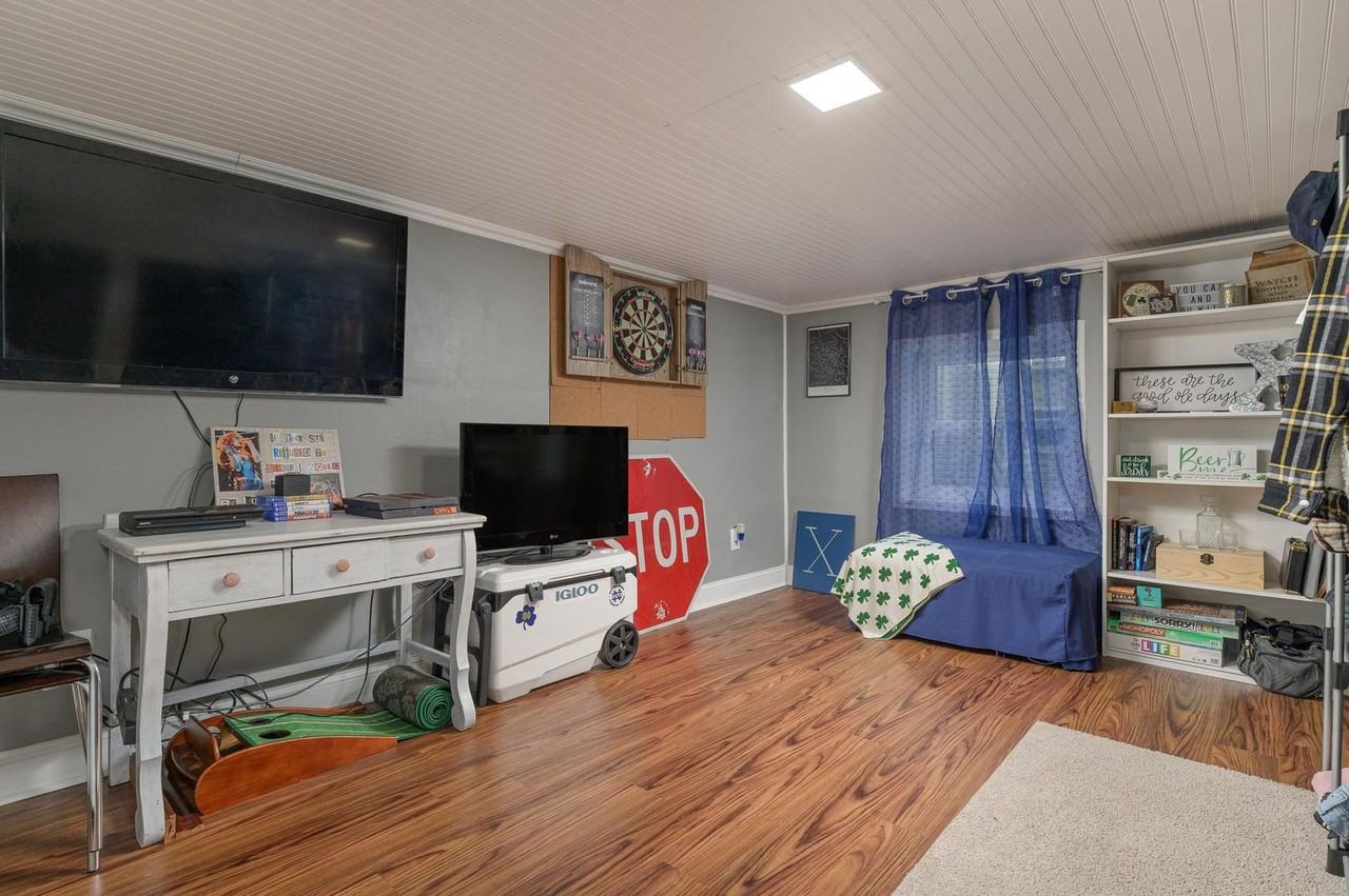 3830 Kingwood Cir - Photo 7 of 19