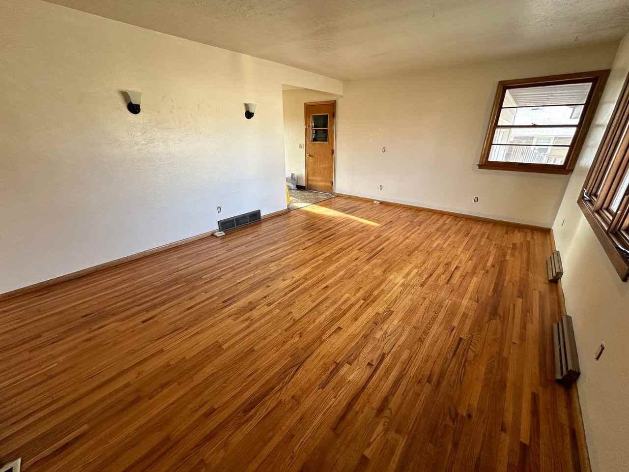 1224 Tuxedo Rd - Photo 3 of 24
