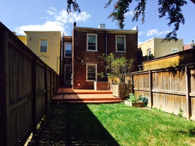 511 St James St - Photo 4 of 25