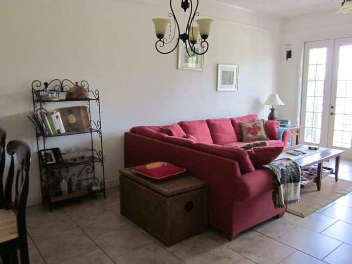 1320 Nw 3rd Ave - Photo 4 of 10