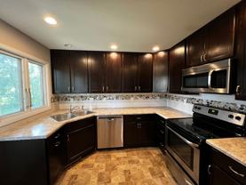 926 Cottonwood Ave - Photo 1 of 1