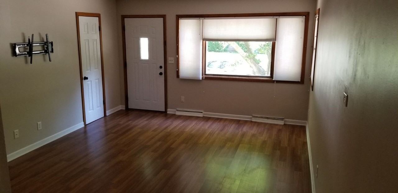 926 Cottonwood Ave - Photo 4 of 28