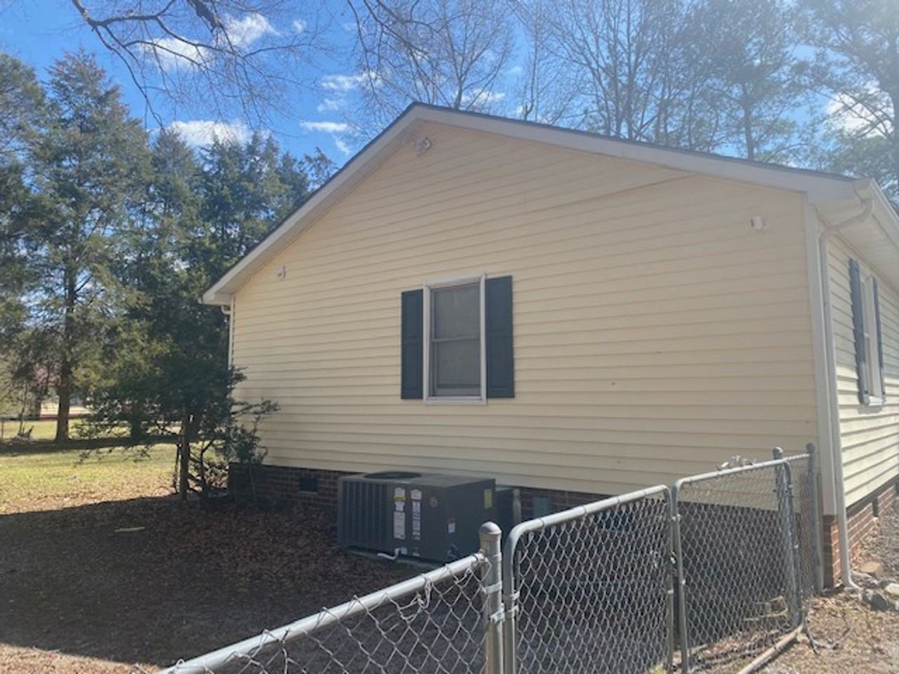 6433 Country Club Dr - Photo 3 of 26