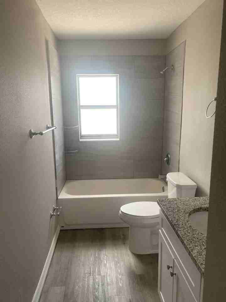 426 Palm Ave N #10 - Photo 3 of 6