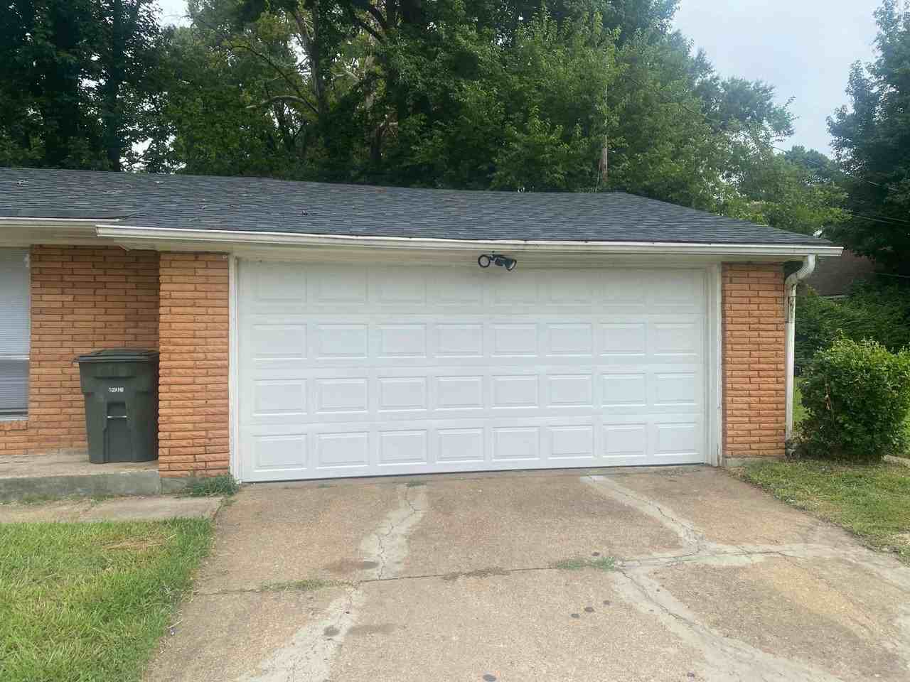 480 Whiteville Ave - Photo 2 of 14