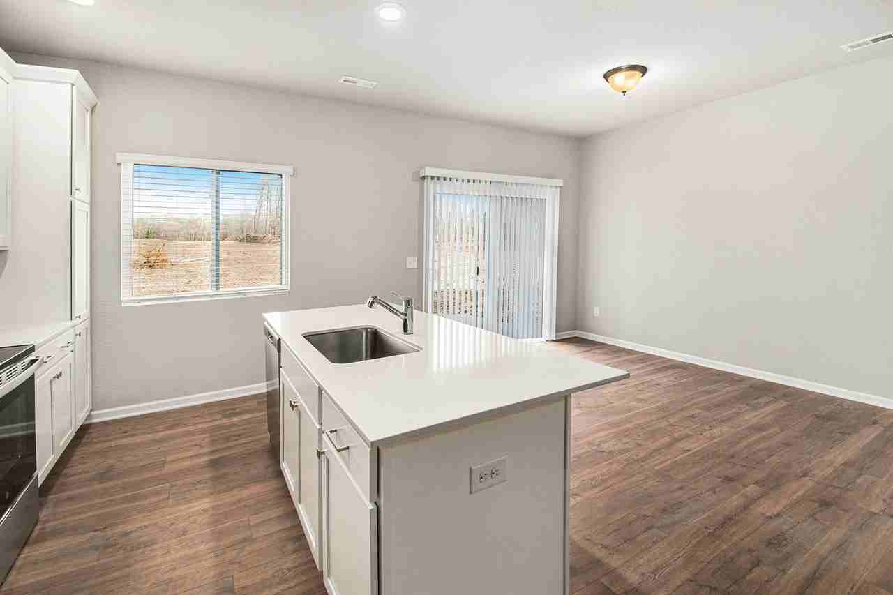 1310 Trailview Ct - Photo 6 of 19