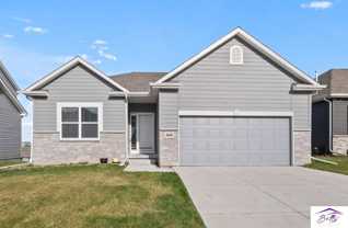 5609 N 178th Cir - Photo 1 of 1