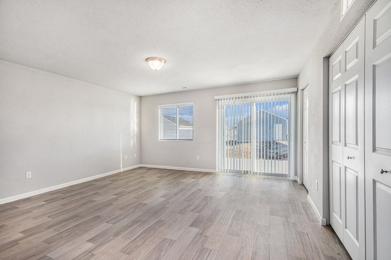 6204 Aurelius Rd - Photo 6 of 19