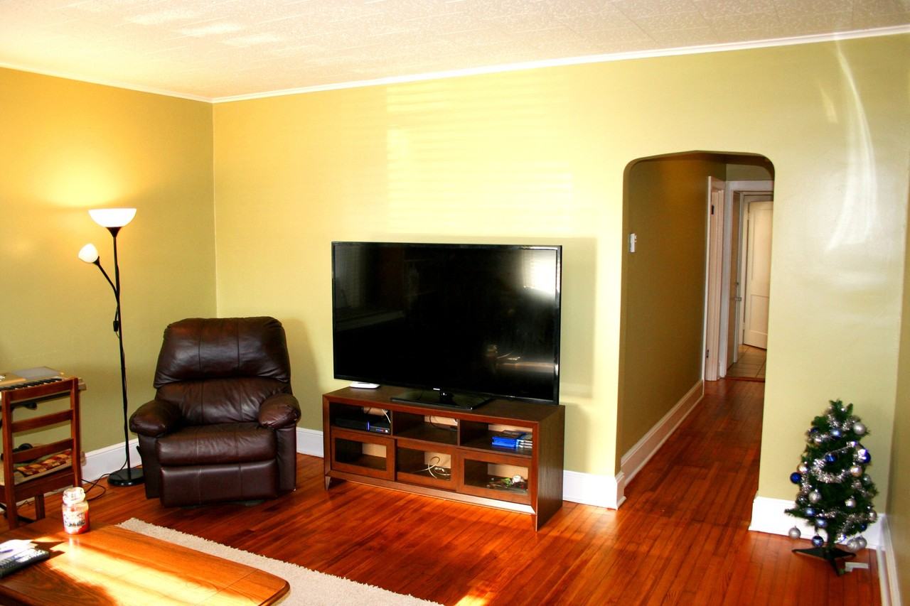 117 W Walnut St #1 - Photo 3 of 20