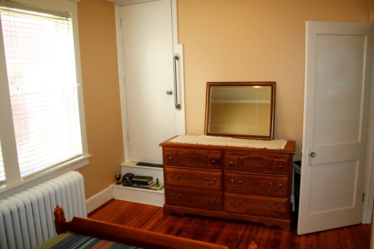 117 W Walnut St #1 - Photo 6 of 20