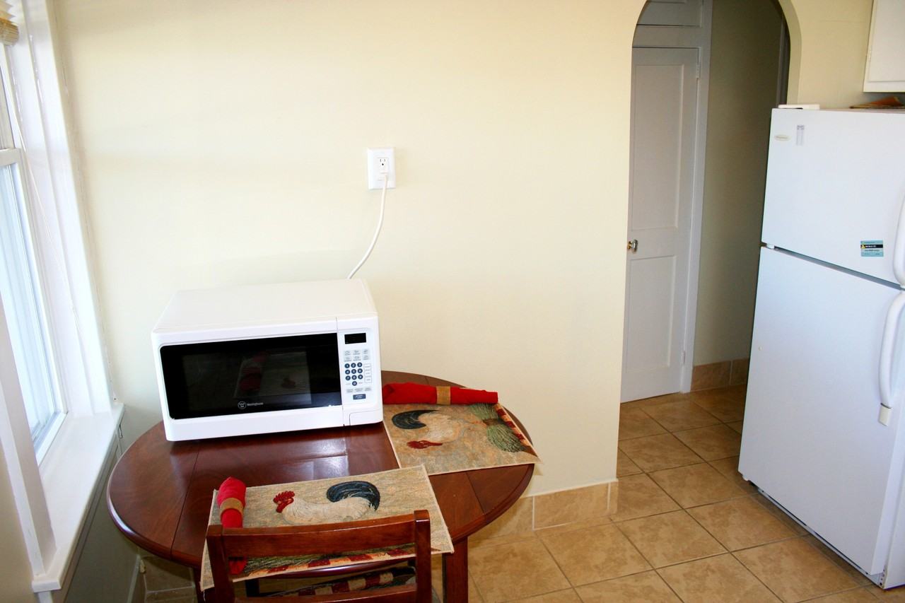 117 W Walnut St #1 - Photo 7 of 20