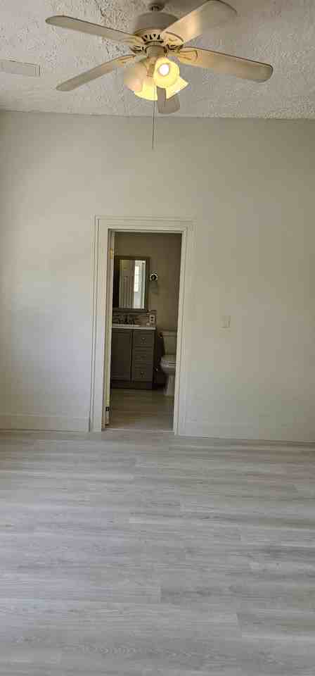 323 Kenilworth Blvd #319-5 - Photo 6 of 14