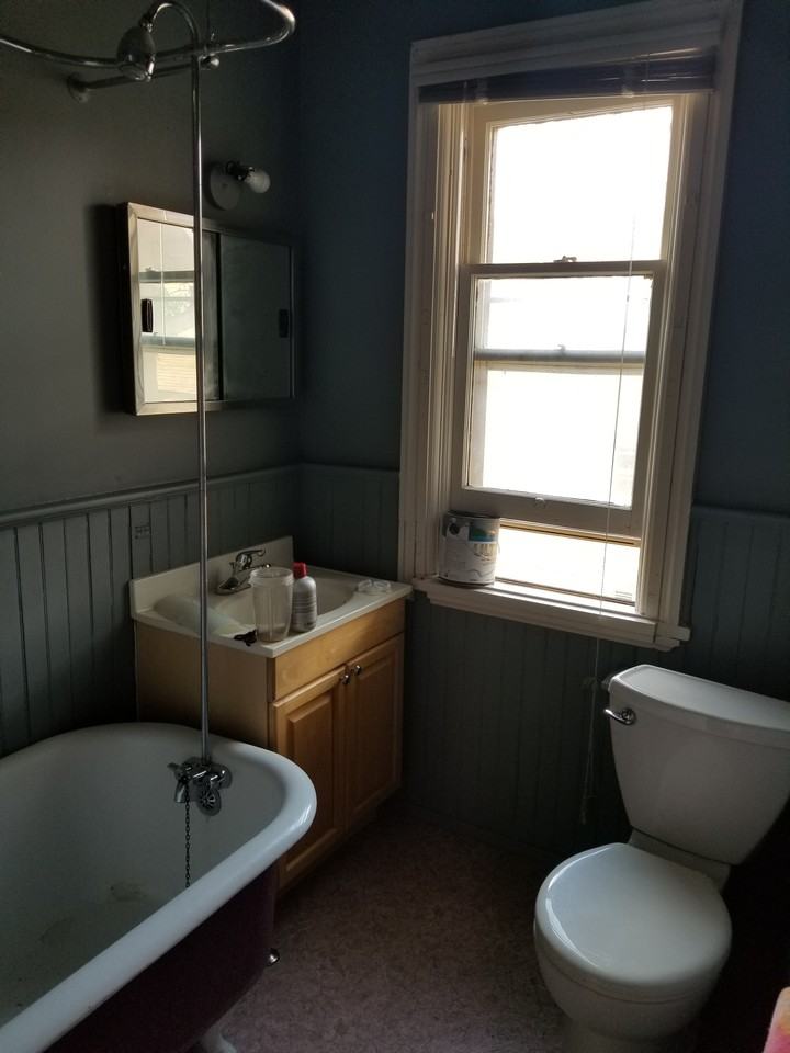 427 Dufferin Avenue - Photo 4 of 5