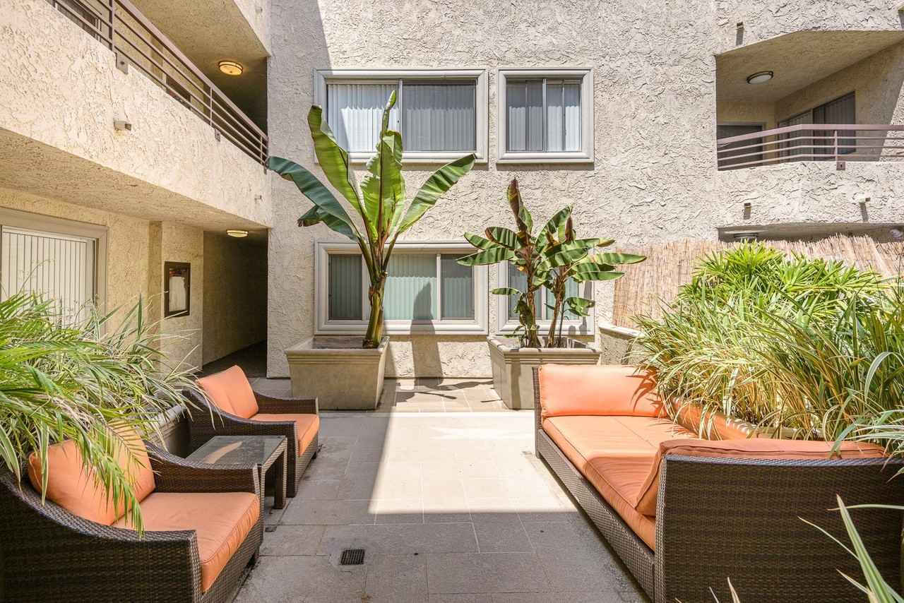 Franklin Plaza - Photo 5 of 27