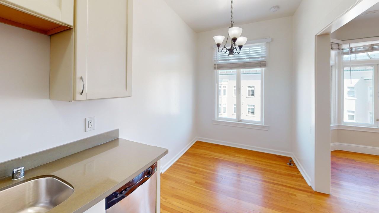 2975 Van Ness Avenue - Photo 6 of 14