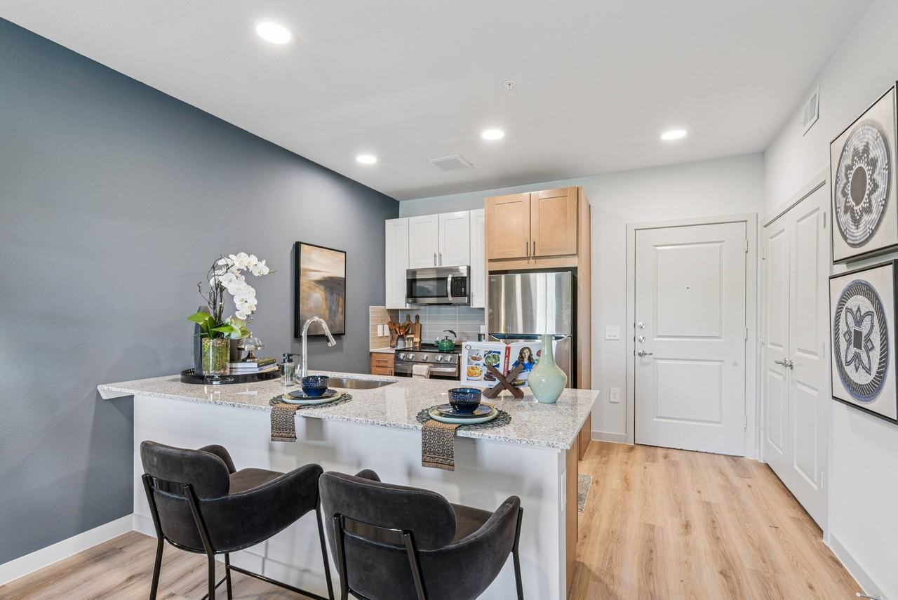 The Ridge at Lakeline - Photo 4 of 19