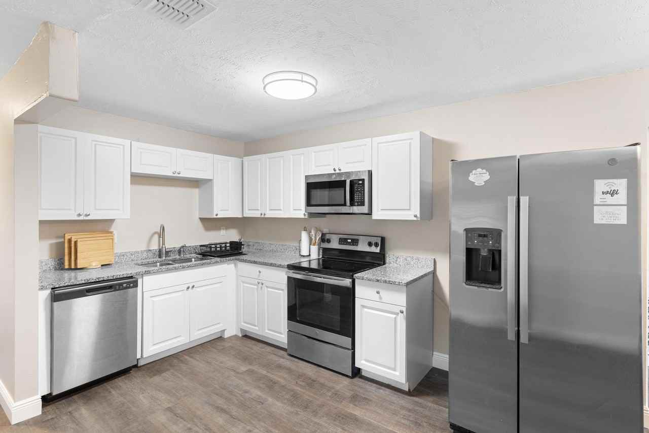 Fitzgerald Dr - Photo 3 of 18