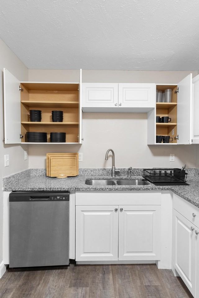 Fitzgerald Dr - Photo 5 of 18