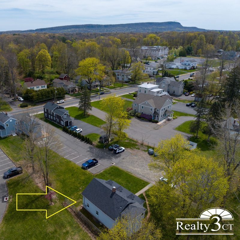274 N Main St - Photo 2 of 9