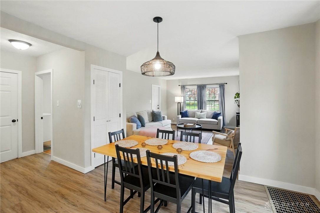 311 Wonderly Ave - Photo 7 of 32