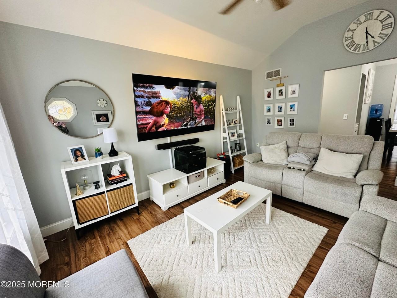 213 Ship Ave - Photo 2 of 22