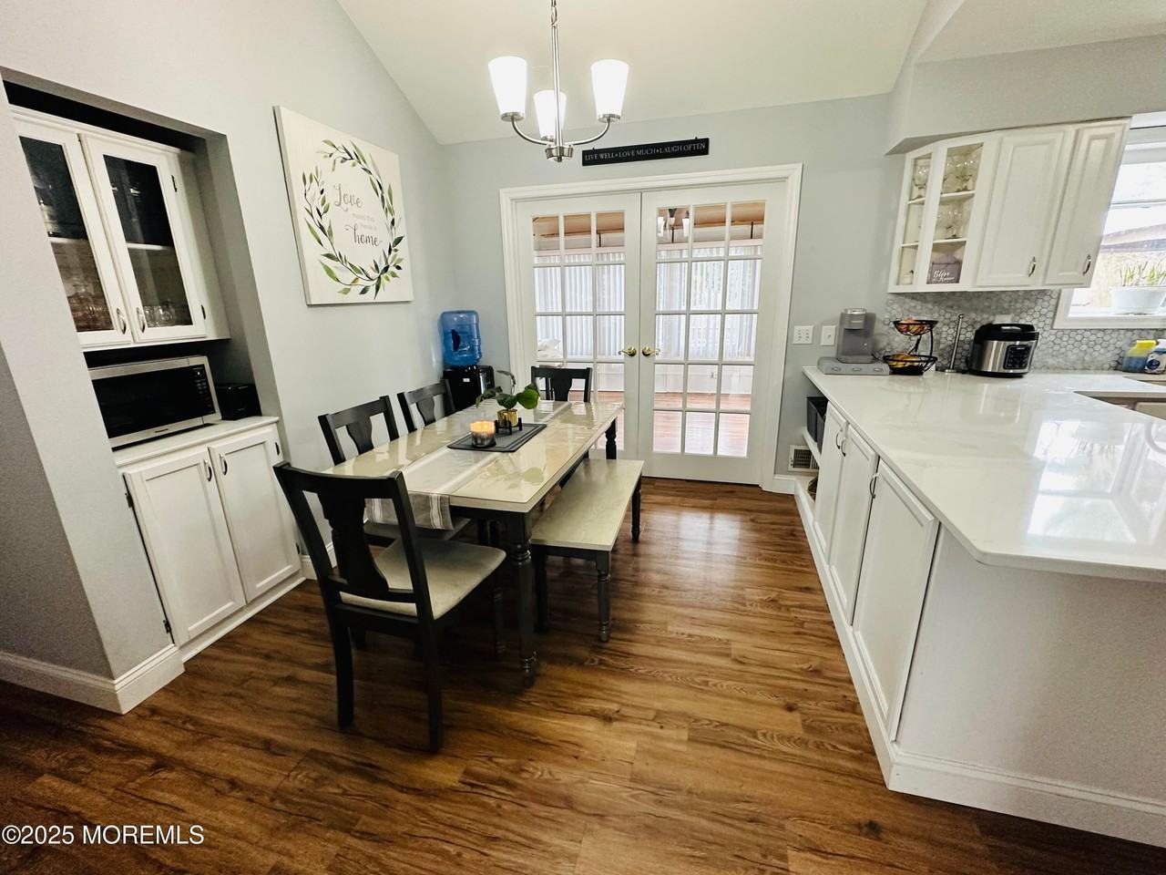 213 Ship Ave - Photo 5 of 22