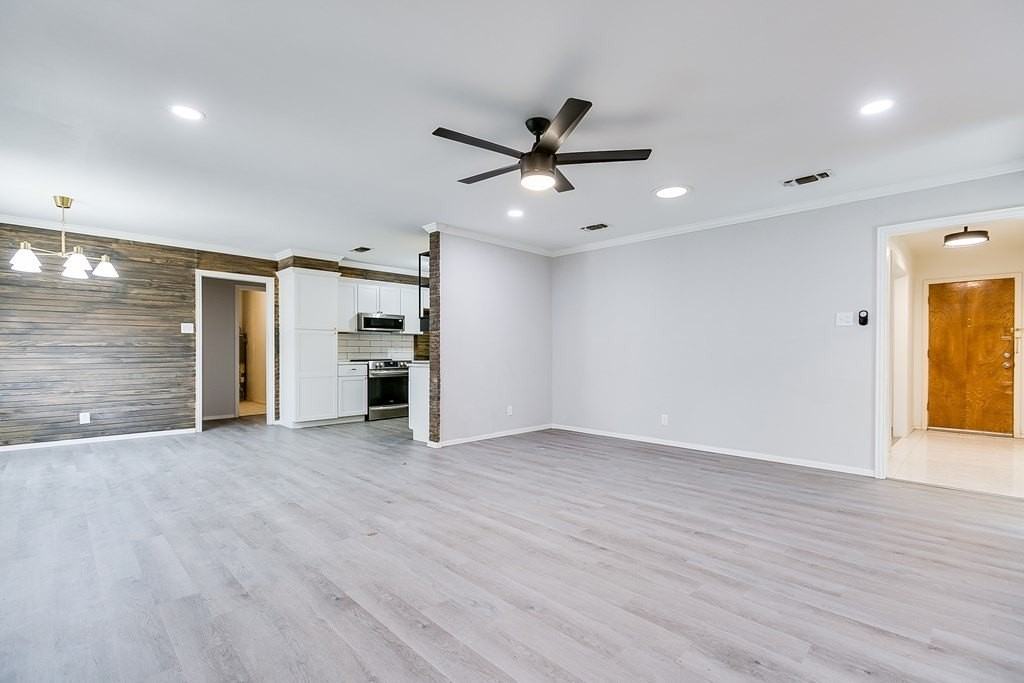 2708 Canyon Creek Dr - Photo 7 of 27