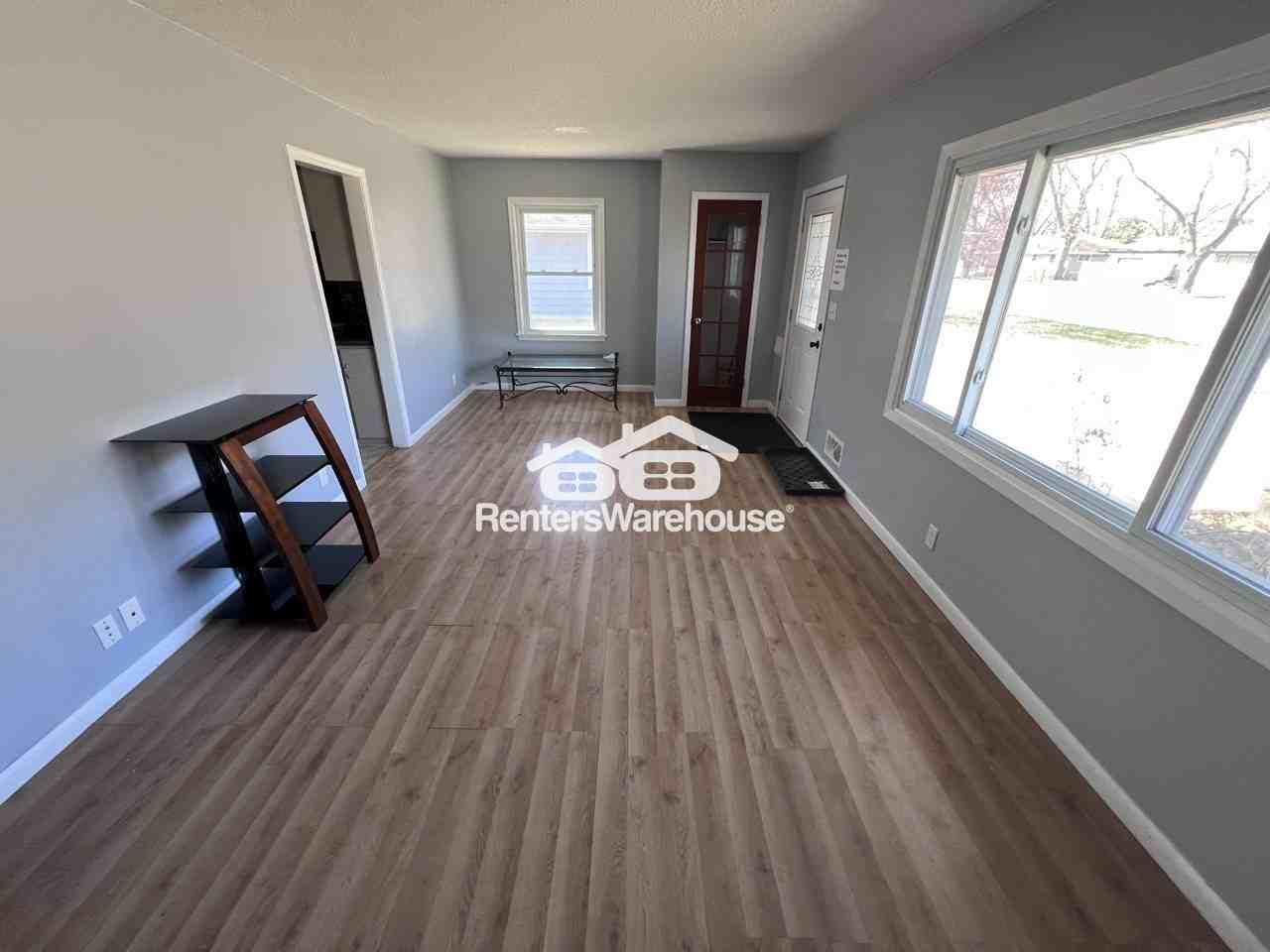 5418 Penn Ave N - Photo 2 of 20