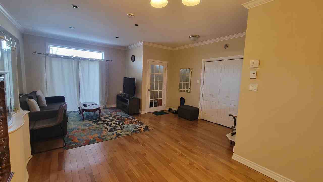 9438 Avenue Vianney 102 - Photo 2 of 9