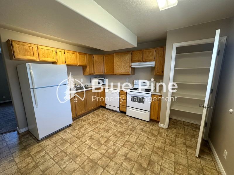 622 Valinda Ln #1 - Photo 2 of 10