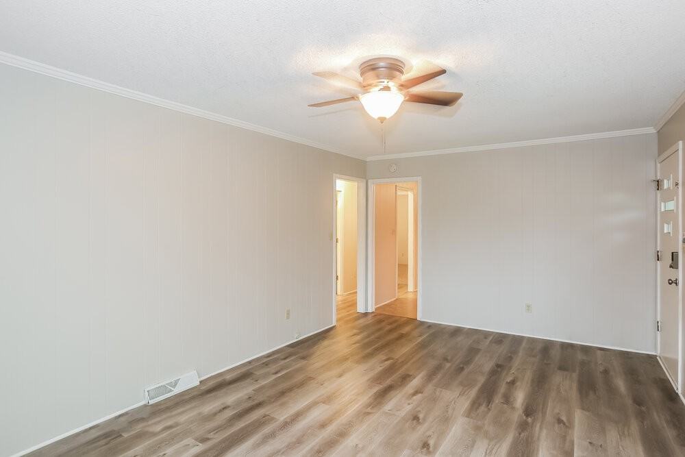 125 Pinevale Dr - Photo 5 of 15